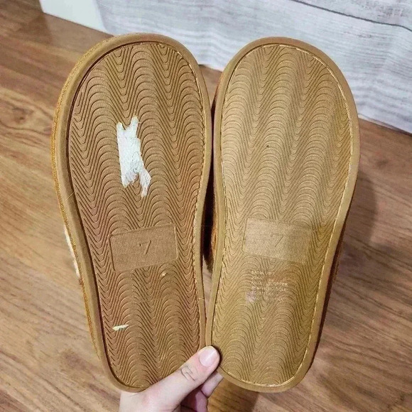 Bebe Animal Print Slide On Slippers, Size 7 - Picture 4 of 5